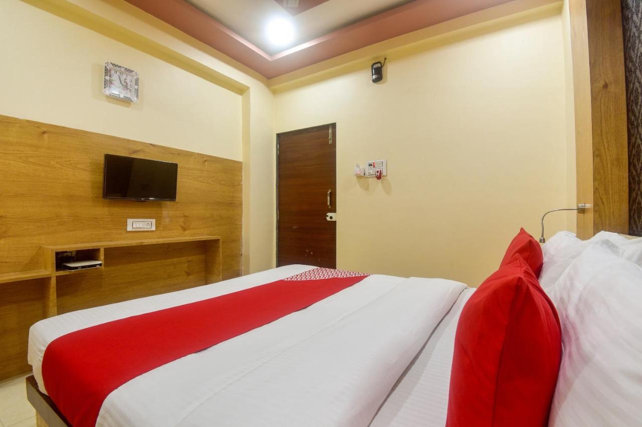 Oyo 60773 Ruchita Loadging & Boarding Hotel Mumbai Exterior photo