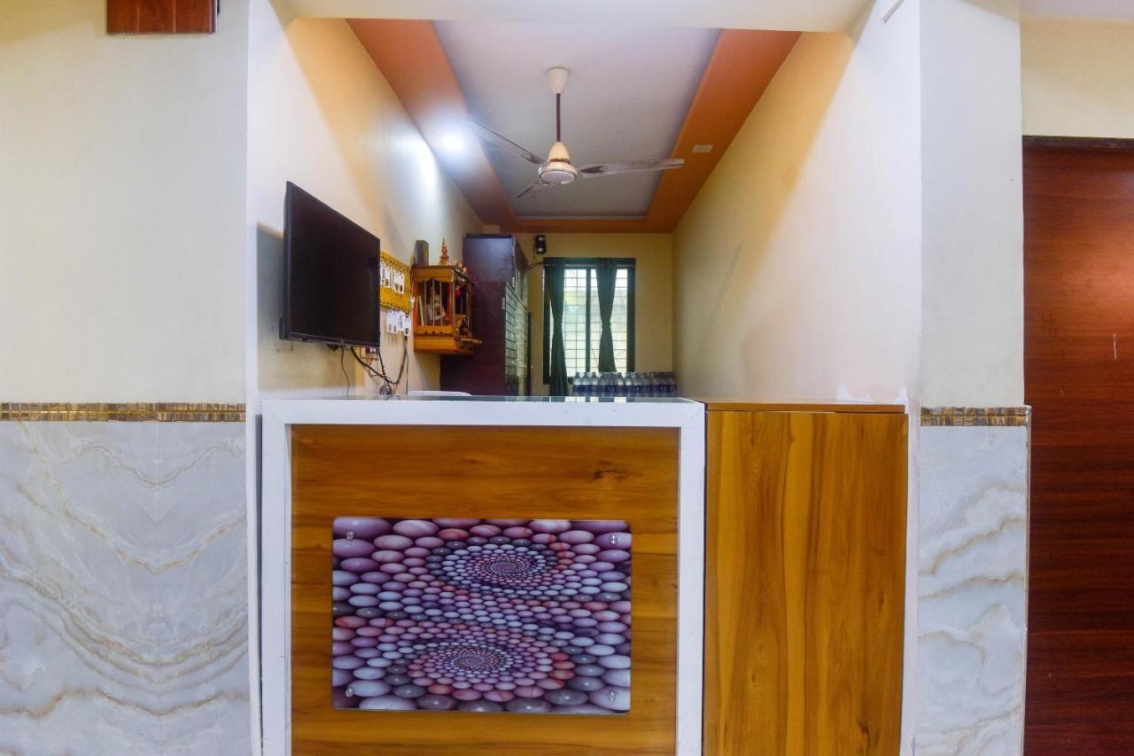 Oyo 60773 Ruchita Loadging & Boarding Hotel Mumbai Exterior photo