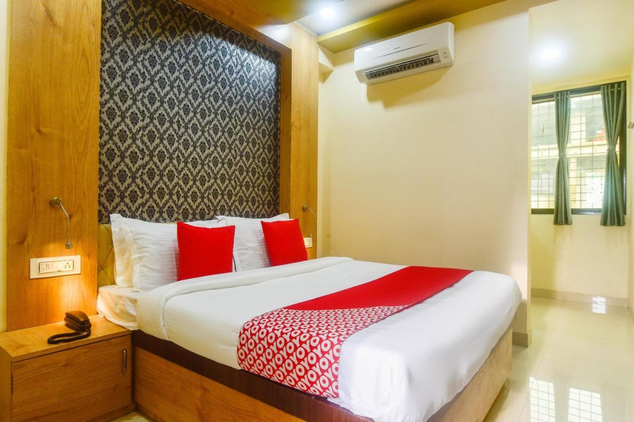 Oyo 60773 Ruchita Loadging & Boarding Hotel Mumbai Exterior photo